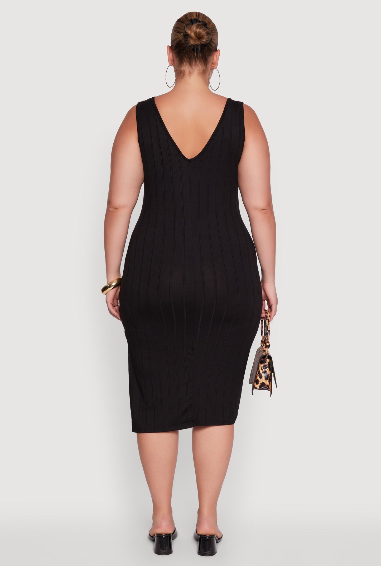Plus Size Ribbed Knit Scoop Neck Sleeveless Midi Dress