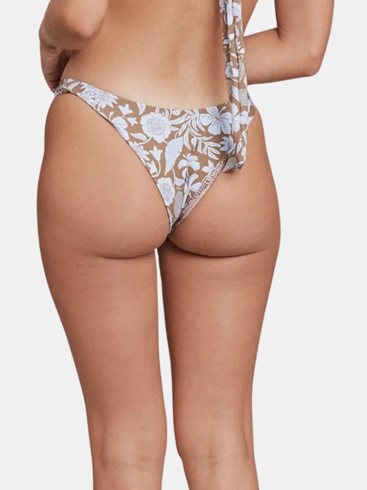 Bobbi Bottom