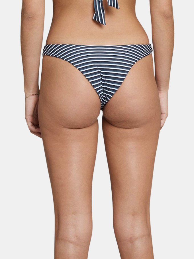 Bobbi Bottom